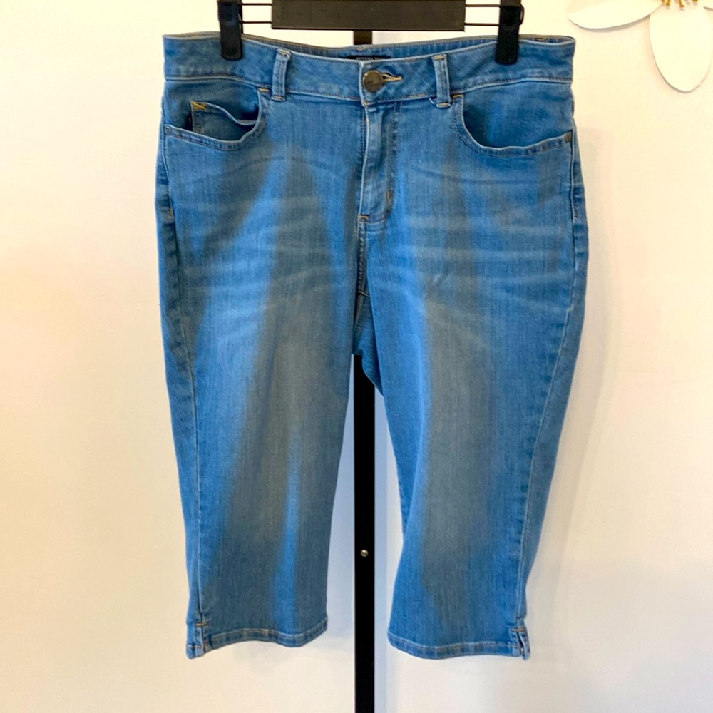 Lee Modern Series Curvy Fit Denim Capris Size 12 Medium